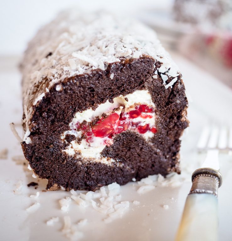 Lamington Roulade