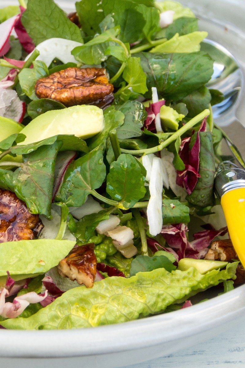 Winter Salad with Avocado & Caramalized Pecans